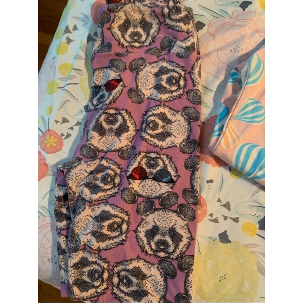 4 pairs of OS LULAROE leggings
